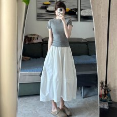 批发韩系松弛感休闲运动套装女夏季简约修身短袖T恤A字半身长裙两件套