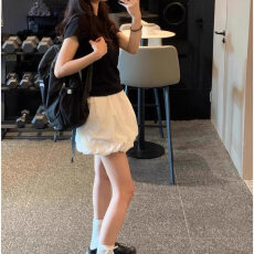 批发法式白色花苞半身裙女夏季2026年新款纯欲<b class='q'>甜美</b>小个子A字蓬蓬短裙