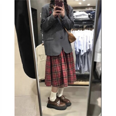 批发<b class='q'>复古</b>格子半身裙女秋季伞裙子学院红格纹a字中长裙