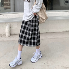 批发a字<b class='q'>半身</b>裙秋季新款格子裙女复古高腰开叉直筒裙ins休闲<b class='q'>包臀</b>中<b class='q'>长裙</b>