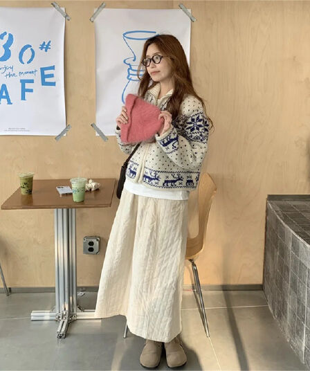 일본식 두꺼운 솜을 넣은 반신 스커트 여성 겨울 새로운 꽃밭 치마 하이웨이스트 슬림해 보이는 표지 넓적 다리 퍼프 a 단어 길이 면 치마