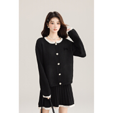 批发实拍灰色针织开衫毛衣外套女秋<b class='q'>冬</b>新款上衣小众设计感小香风两件套