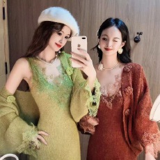 批发2025法式温柔风气质秋冬立体花朵针织开衫<b class='q'>蕾丝</b>吊带裙<b class='q'>套装</b>