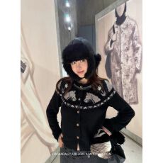 批发黑色高级感小马提花毛衣外套女<b class='q'>秋</b>冬流行穿搭修身显瘦针织开衫上衣