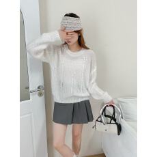 批发甜美<b class='q'>镂空</b>立体蝴蝶减龄毛衣女2025秋冬季新款设计感软糯针织<b class='q'>衫</b>上衣