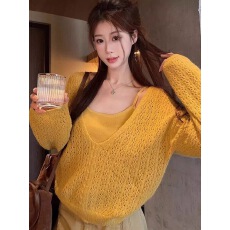 批发v领长毛马海镂空上衣女2026新款秋绞花针织罩衫吊带两件套