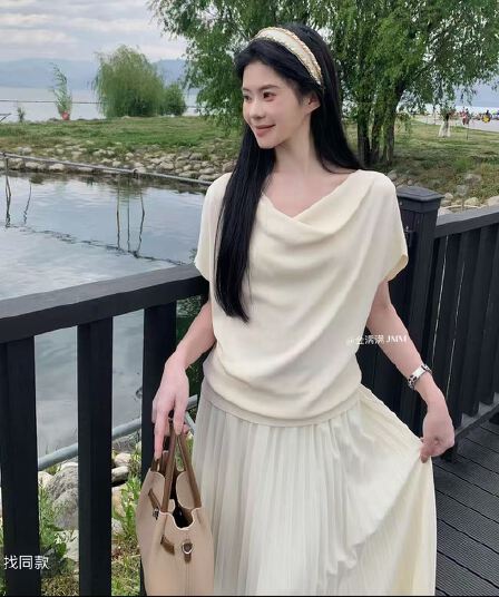 순수한 욕망 바람 칼라 얼음 실크 반팔 니트 여름 디자인 센스 작은 대중 섹시함 몸매 가꾸기 핫걸 맨위