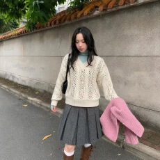 批发韩系高端时尚2026秋季花朵刺绣条纹休闲套头毛<b class='q'>针织衫</b>上衣