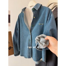 批发胸前别针刺绣 撞色彩扣翻领水洗做旧抓绒加厚<b class='q'>牛仔</b><b class='q'>衬衫</b>女