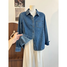 批发深蓝色复古牛仔<b class='q'>衬衫</b>女内搭叠穿2025秋冬新款小个子法式正肩软上衣