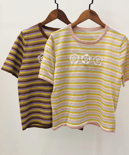 프랑스식 달콤함 연령 감소 배색 꽃 자수 니트 조끼 2026 여름 새로운 여성 의류 맨위