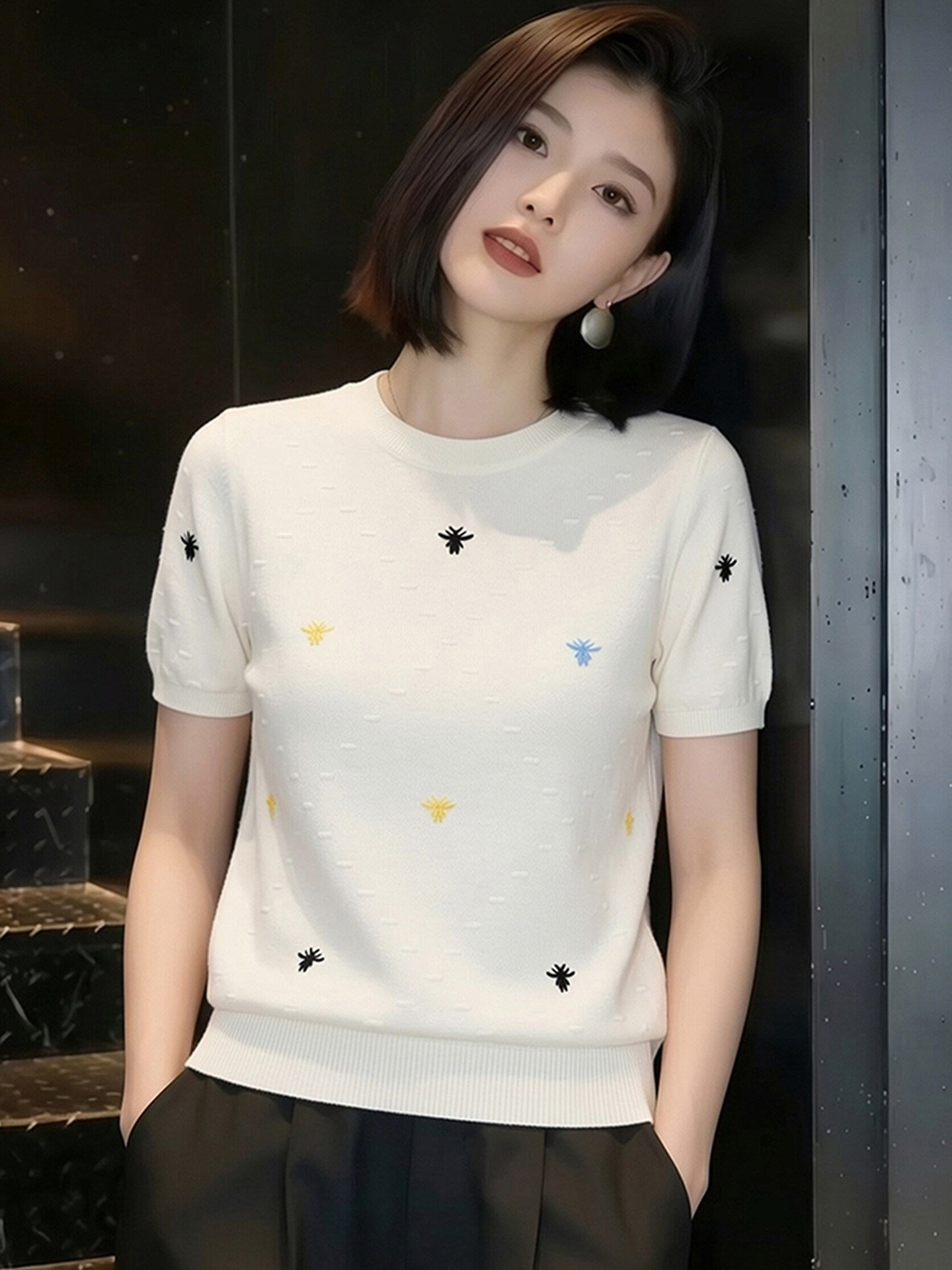 한 부서 패션 화이트 라운드 넥 반팔 티셔츠 여성 2026 여름 새로운 느긋한 루즈핏 캐주얼 맨위