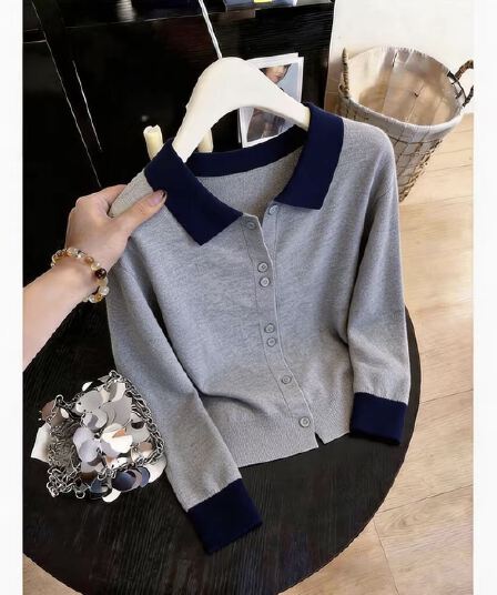 패션 배색 POLO 칼라 긴팔 니트 스웨터 여성 2026 가을 새로운 빛 럭셔리 작은 대중 슬림해 보이는 품격 맨위 여성