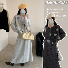 孕妇装 2025秋冬搭配一整套高级感慵懒风立体花朵毛衣两件套装裙