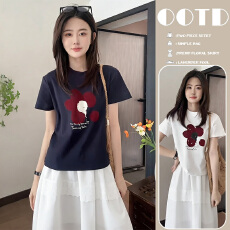 批发2026年夏季新品时尚休闲百搭宽松短袖<b class='q'>T</b><b class='q'>恤</b>+白色拼接花边托腹半身裙