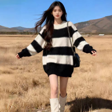 批发新款孕妇装毛衣大码宽松慵懒风撞色加厚圆领针织衫秋冬外套