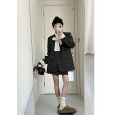 批发新款韩系穿搭<b class='q'>蕾丝</b>拼接毛呢<b class='q'>西装</b>外套搭配短裙气质两件套