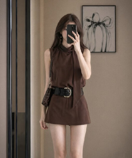 아름다움 라드. 순수한 욕망 리본 터틀넥 민소매 드레스 여름 허리 수축 슬림해 보이는 핫걸 쇼트 스타일 타이트 스커트 치마