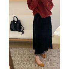 批发梨形身材黑色金丝绒半身裙女蕾丝拼接秋<b class='q'>冬</b>大码高级感后开衩中长裙