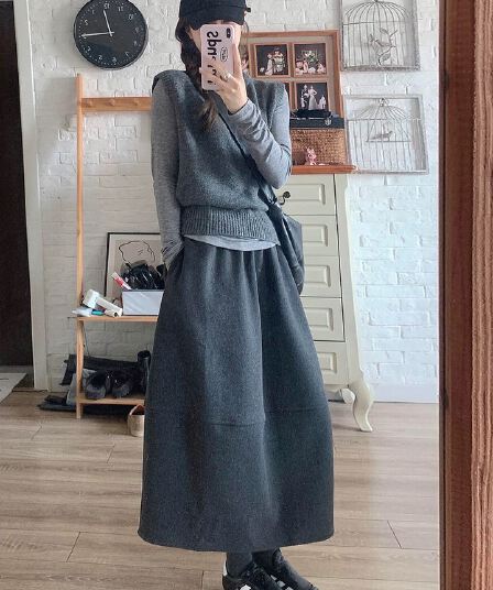 아세트산 모직 반신 스커트 여성 가을 겨울 새로운 미니멀리즘 다용도 빅 사이즈 지방 mm 디자인 센스 슬림해 보이는 꽃밭 치마