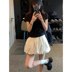 批发法式白色花苞女<b class='q'>夏</b>季2026年新款纯欲甜美小个子A字蓬蓬短裙裤