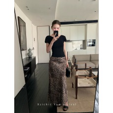批发Xzichic美式豹纹印花<b class='q'>半身裙</b>女2025夏季新款时尚裙子斜裁显瘦长裙