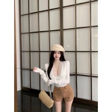 批发【<b class='q'>莫代尔</b>1*1】打底衫v领蕾丝边拼接长袖女秋冬短款上衣潮辣妹