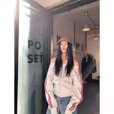 批发官图【 原版做法】美式一字领杠条露肩<b class='q'>长袖</b>卫衣运动上衣