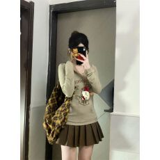 批发【原版面料】  小狗印花连帽长袖女甜辣妹修身设计感卫衣