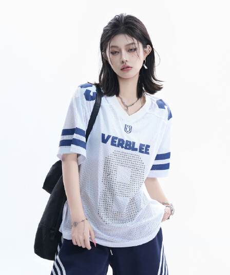원본 것 프린트 뜨거운 구슬 보안 버클 알파벳 레트로 스타일 V넥 반팔 아메리칸 티셔츠 여성 검정색