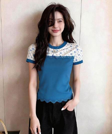 40 순면 한 부서 페이크 레이어드 레이스 조각 꽃무늬 반팔 티셔츠 여성 여름 몸매 가꾸기 슬림해 보이는 디자인 센스 맨위