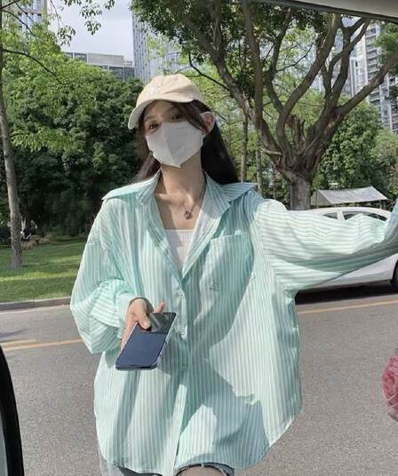 2026 새로운 스트라이프 여성 셔츠 봄 여름 얇은 스타일 품격 ins 트렌디 고급 센스 루즈핏 오픈 가디건 긴팔 맨위