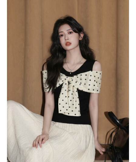 원본 자카드 사람들 면 프랑스식 검정색 도트 무늬 나비 매듭 반팔 티셔츠 오프숄더 맨위 여름