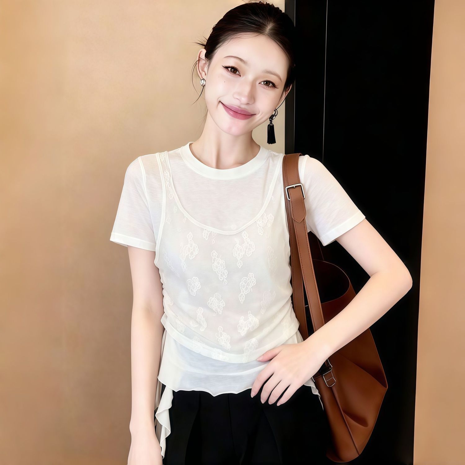 한 부서 패션 상쾌 편안함 레이스 조각 페이크 레이어드 반팔 티셔츠 여성 여름 다용도 스택 착용 연령 감소 맨위