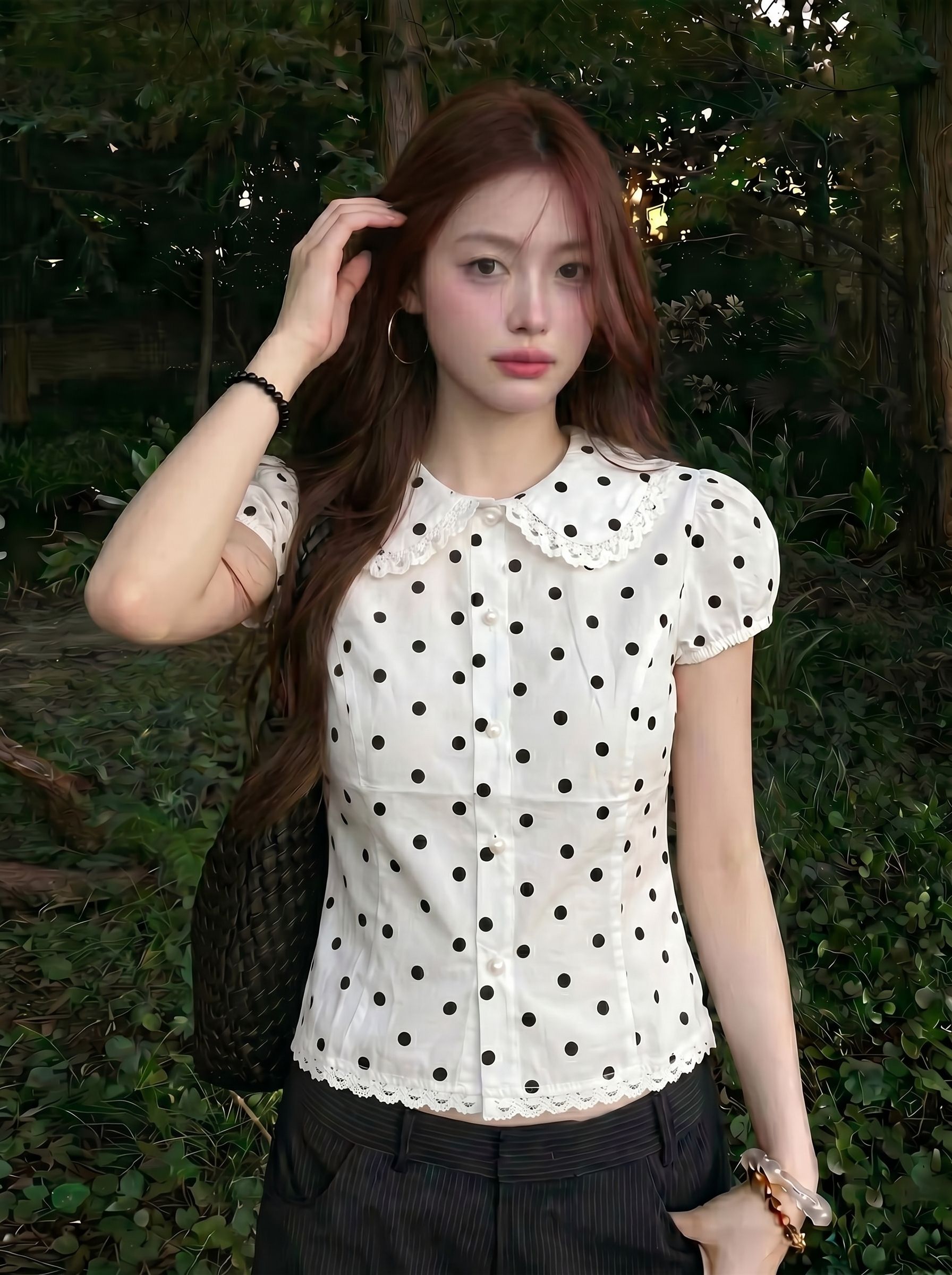 원본 원단 솜씨 한 부서 레트로 달콤함 화이트 도트 무늬 베이비 칼라 반팔 여성 셔츠