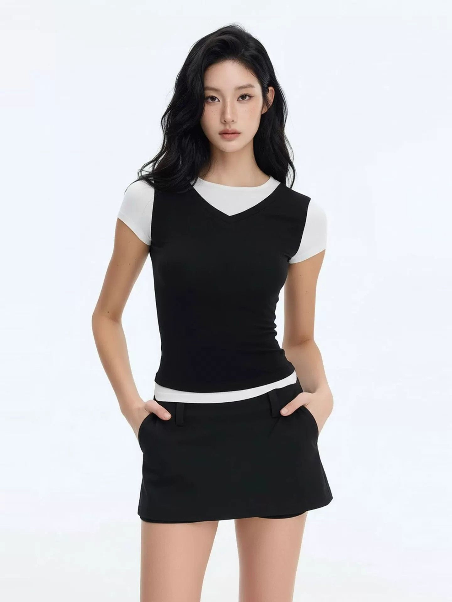 모달 면 느긋한 바람 페이크 레이어드 배색 라운드 넥 새로운 티셔츠 몸매 가꾸기 반팔 맨위 여성 의류