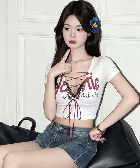 210 그램 좋은 면 핫걸 십자가 스트랩 알파벳 프린트 반팔 티셔츠 여성 여름 몸매 가꾸기 슬림해 보이는 긍정적 인 어깨 짧은 맨위