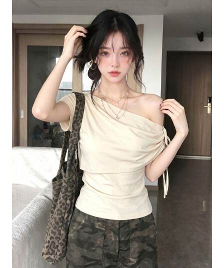원본 것 페이크 레이어드 비스듬한 어깨 스트랩 반팔 티셔츠 여성 여름 오프숄더 핫걸 오프숄더 맨위