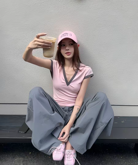 40 1 1 좋은 면 210 그램 한 부서 배색 V넥 티셔츠 여성 디자인 센스 작은 대중 몸매 가꾸기 맨위