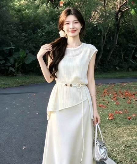 여름 빛 럭셔리 고급 센스 니트 맨위 패션 슬림해 보이는 품격 홀로우 아웃 자외선 차단 티셔츠 여성