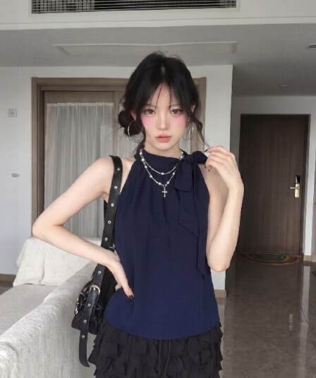 해군 레이스업 행침 목 캐미솔 여름 고급 센스 몸매 가꾸기 슬림해 보이는 섹시함 핫걸 외출용 민소매 맨위