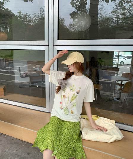 광저우 라이 경기 서울 눈꽃 면 얇은 스타일 마이크로 ~을 통해 시원한 통기성 블라우스 여성용 짧은 소매 티셔츠 프린트 루즈핏 맨위