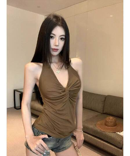 대외 무역 뜨거운 판매 섹션 디자인 센스 작은 대중 비틀림 행침 목 캐미솔 여름 쇼트 스타일 핫걸 맨위