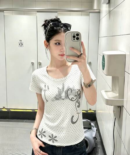 1 1 라이 우아한 260 그램 아메리칸 도트 무늬 촛대 프린트 반팔 티셔츠 여성 여름 몸매 가꾸기 슬림해 보이는 핫걸 아름다운 맨위