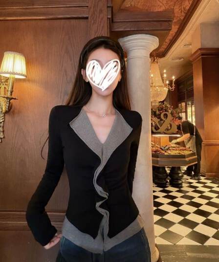 모방 면 프랑스식 패치워크 색상 페이크 레이어드 디자인 센스 몸매 가꾸기 여성 티셔츠 봄 가을 기본 셔츠 맨위