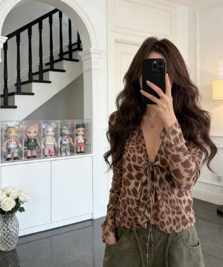 원본 쉬폰 레오파드 무늬 레이스업 쉬폰 여성 셔츠 봄 가을 얇은 스타일 프랑스식 레트로 품격 자외선 차단 V넥 긴팔