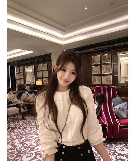 원본 원단 프릴 칼라 긴팔 여성 셔츠 조기 가을 루즈핏 셔츠 작은 대중 달콤함 쇼트 스타일 출퇴근 맨위
