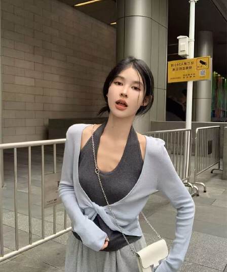 경관 그림 1 1 와 사고 방식 260 그램 페이크 레이어드 배색 패치워크 비틀림 몸매 가꾸기 인사이드 가져 가라. 만나는 오프숄더 맨위