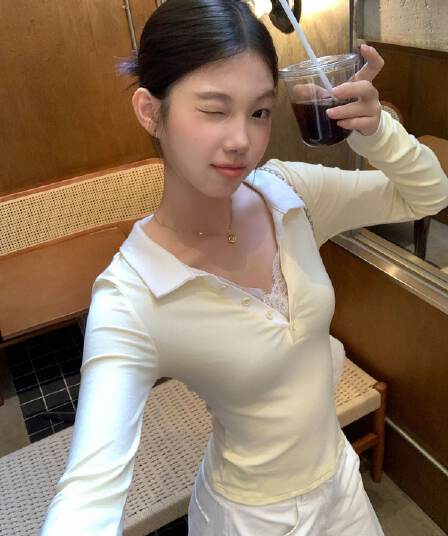와 사고 방식 270 그램 사람들 면 거위 옐로우 POLO 칼라 레이스 레이스 긴팔 티셔츠 여성 가을 페이크 레이어드 맨위