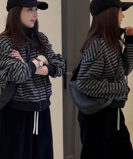 스트라이프 이른 가을 여성 코트 가을 겨울철 2026 새로운 올해 인기 폭발 한 부서 루즈핏 여성 쇼트 스타일 맨위